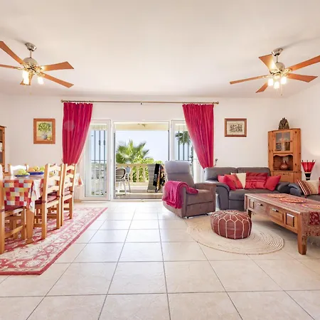 Βίλα Paz - Plusholidays