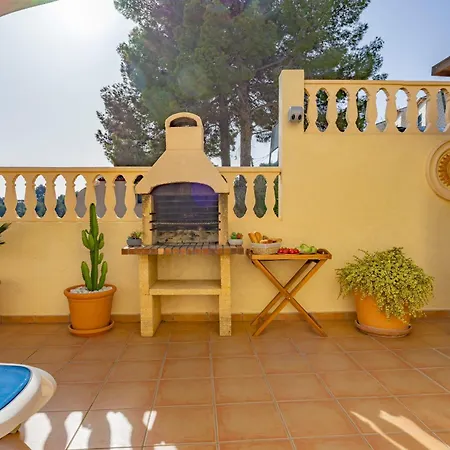 Paz - Plusholidays *