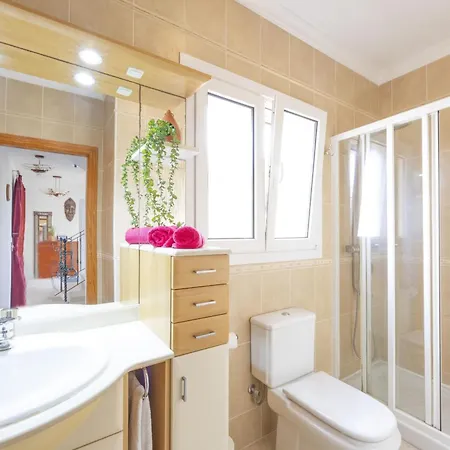 Paz - Plusholidays Βίλα Κάλπε