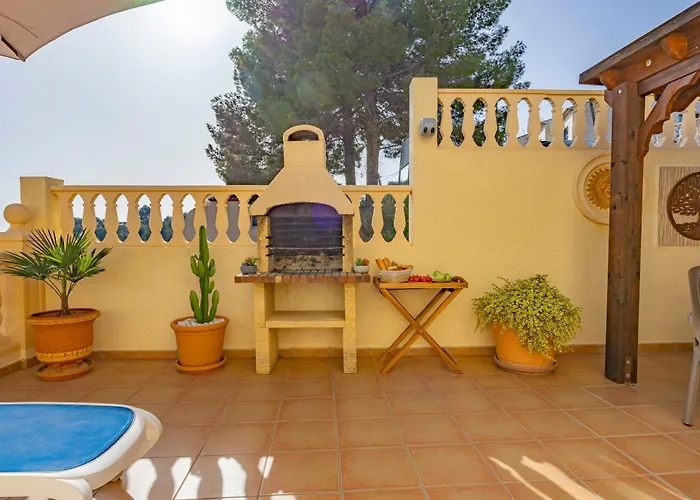 Paz - Plusholidays *