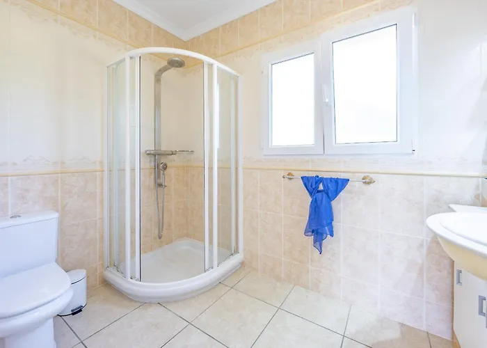 Βίλα Paz - Plusholidays